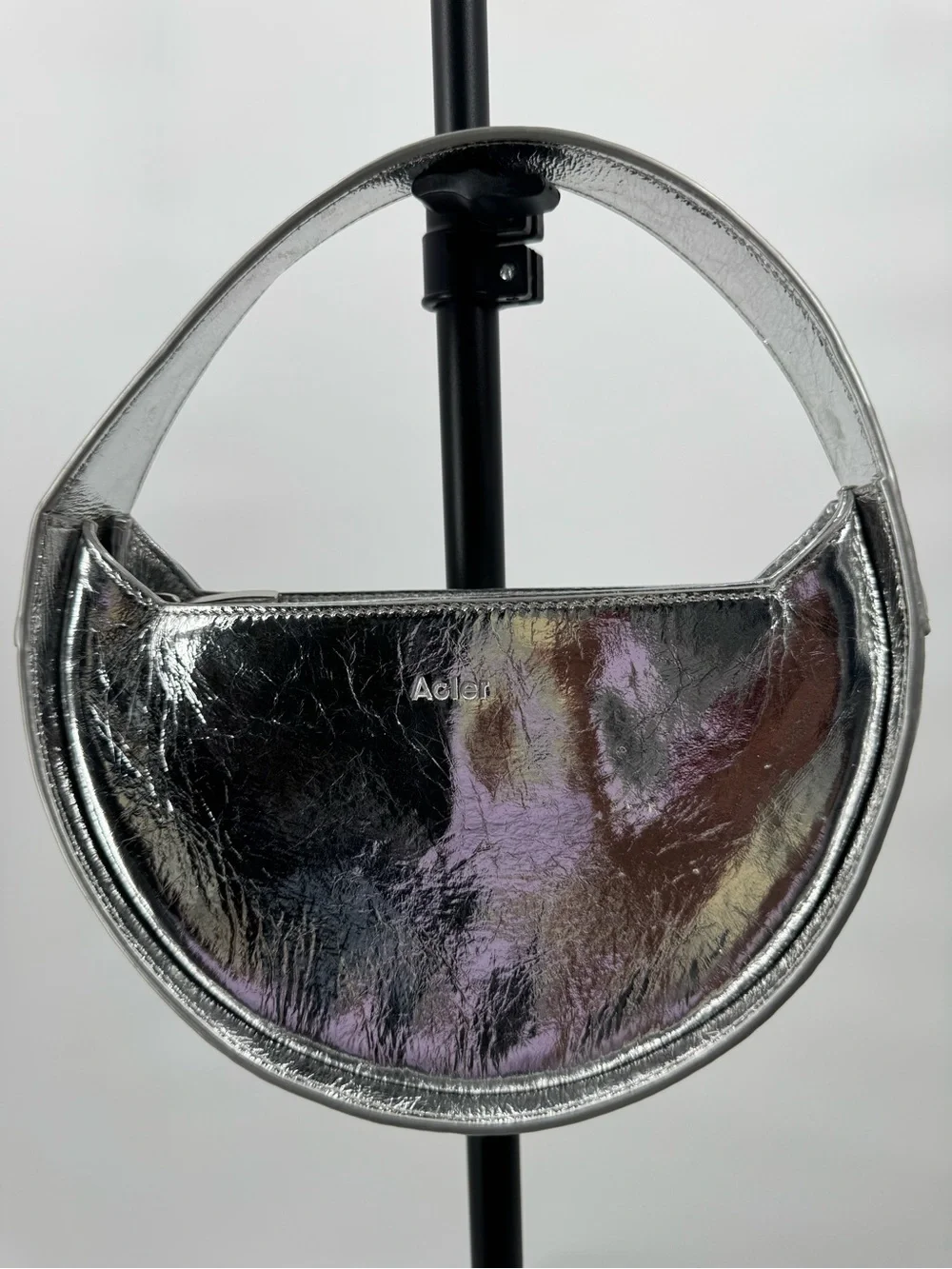 Acler circular handheld